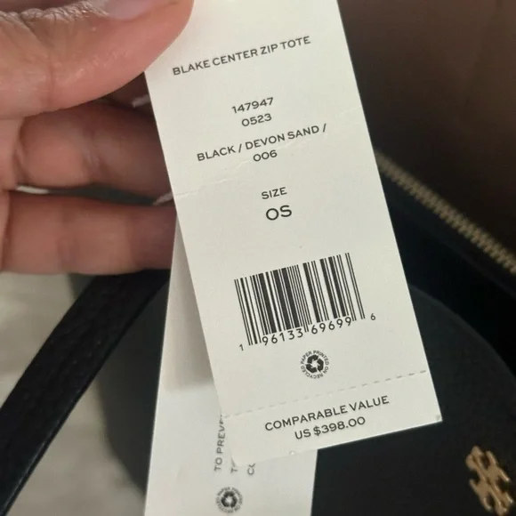 New tory Burch Blake center zip large tote in black - Picture 9 of 14